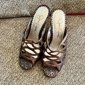 Jessica Simpson heeled sandals size 7.5